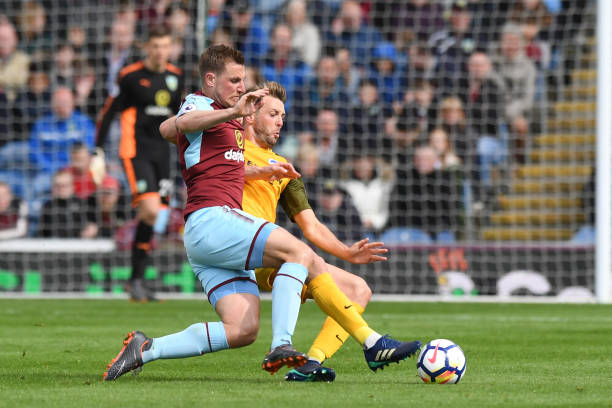 克罗斯与伯 克罗斯与伯